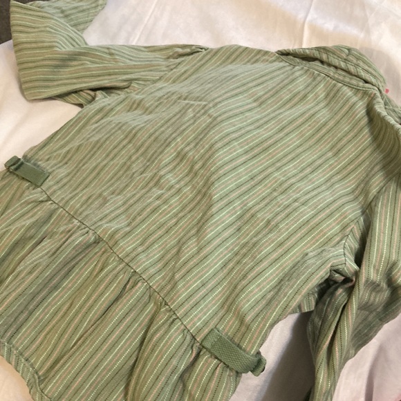 Oshkosh bgosh 2pc skort set . Jacket size 6 and skirt size 5 - Picture 11 of 15